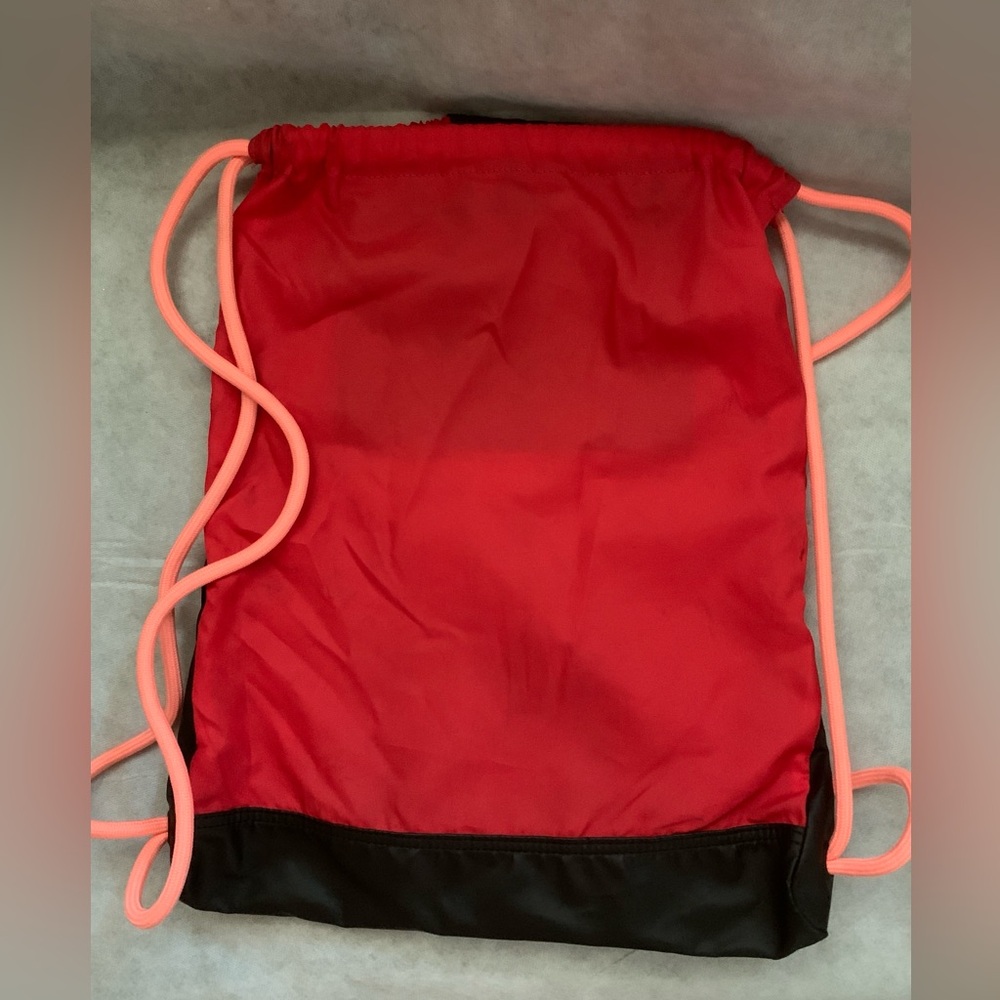 Nike Varsity Gymsack Drawstring Backpack Black Coral NWOT - Picture 2 of 8